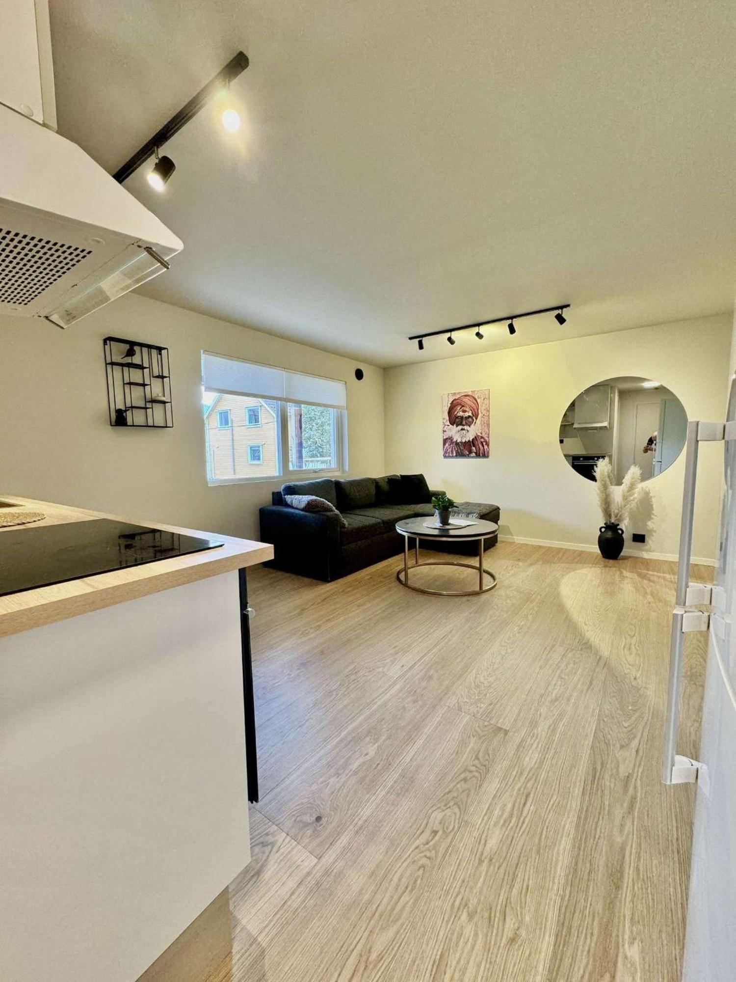 Aurora Garden Apartment Тромсьо Екстериор снимка
